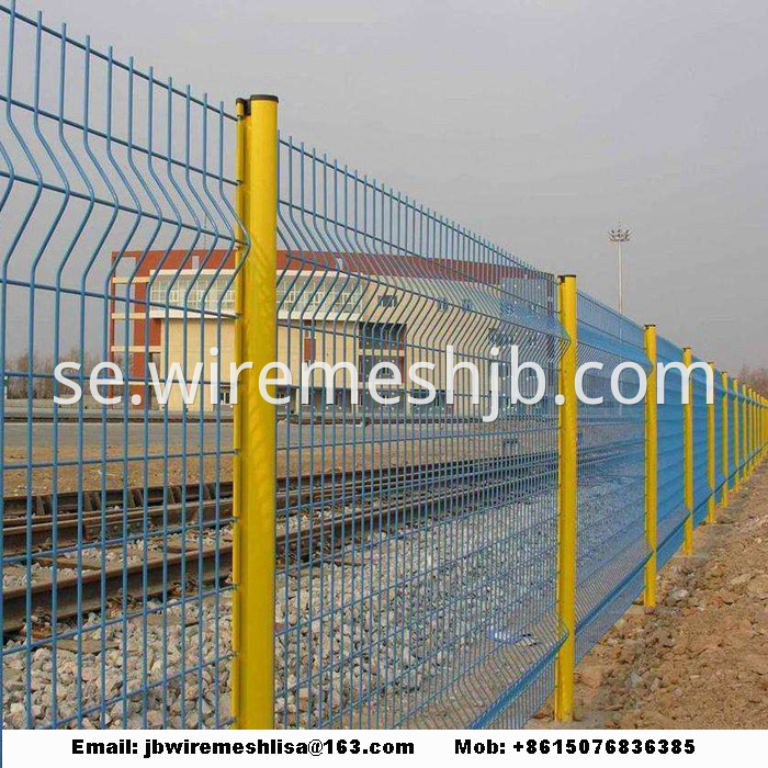 Peach Post Welded Wire Mesh Fence